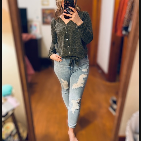 Kim & Cami Medium Button Down Tie Top Deep Green - Picture 3 of 10